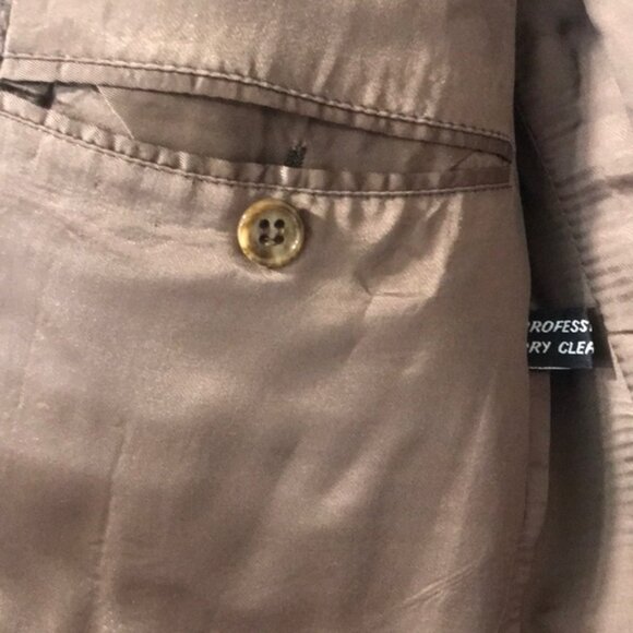 YVES SAINT LAURENT VINTAGE MEN'S  LIGHT BROWN SUIT - Picture 6 of 8